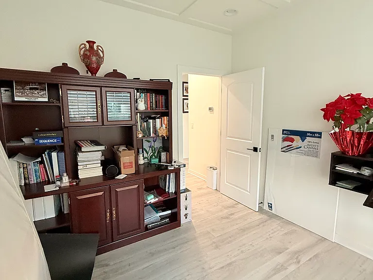 5551 Brompton Dr — Photo 13