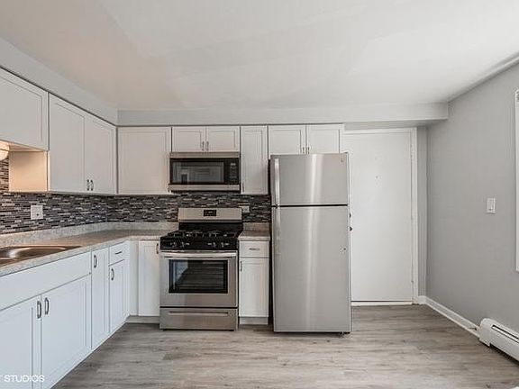4th image of 9255 Noel Ave APT B7