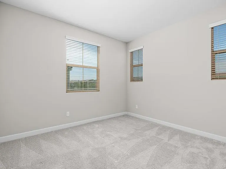 1137 Delpy View Point — Photo 9