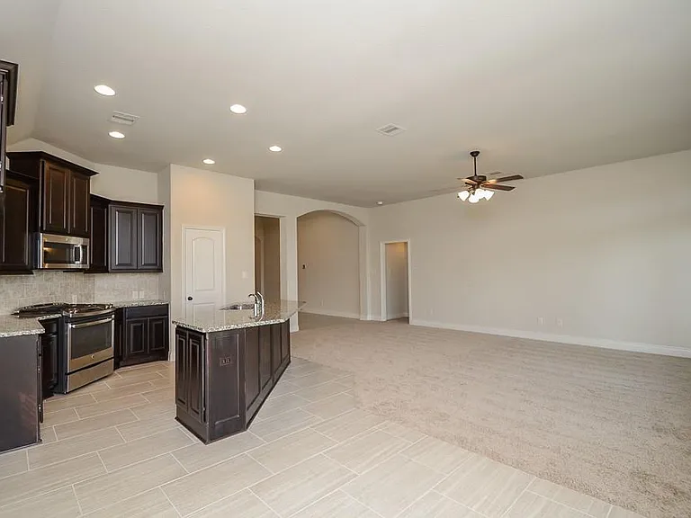 1326 Watercrest Park Ln — Photo 8