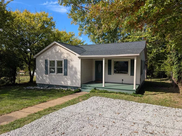 825 Lang St NE, Cleveland, TN 37311