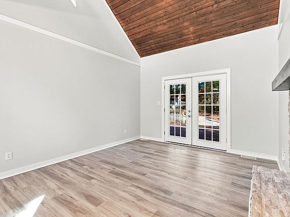 5th image of 4011 Arckelton Dr