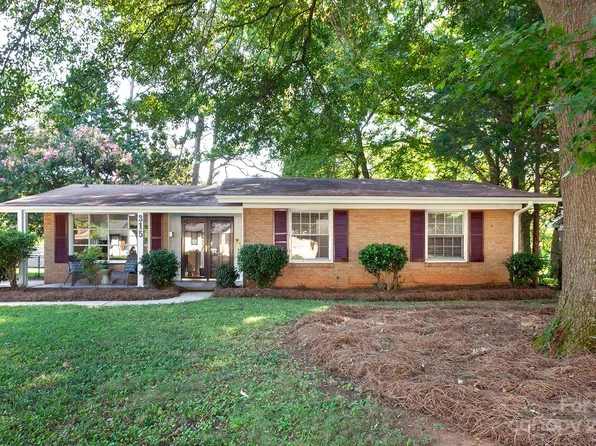 315 Briarwood Dr, Charlotte, NC 28215