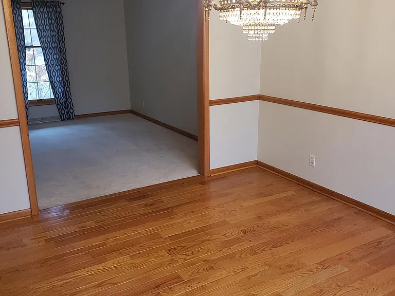 5660 Sharon Dr — Photo 3