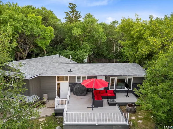 342 4th Street E, Regina Beach, SK S0G 4C0
