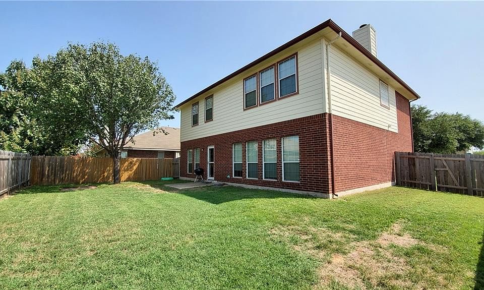 2nd image of 1095 Zeus Cir