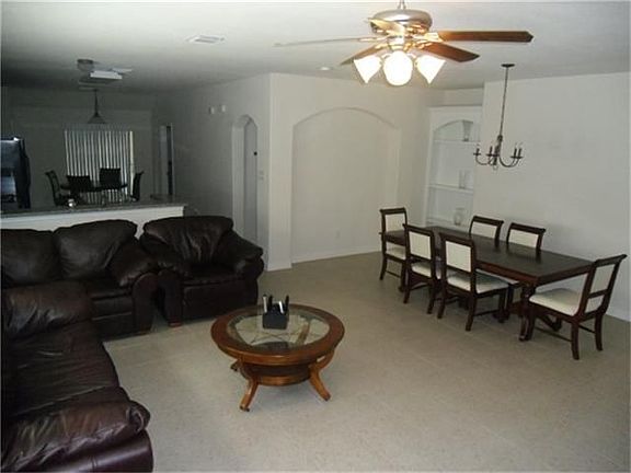 3rd image of 18127 Surrey Lake Ln