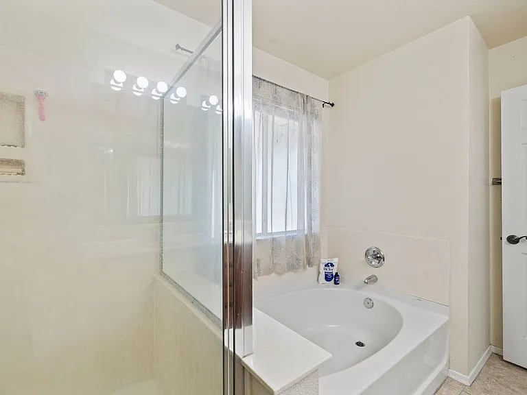 5840 E Tercel Dr — Photo 18
