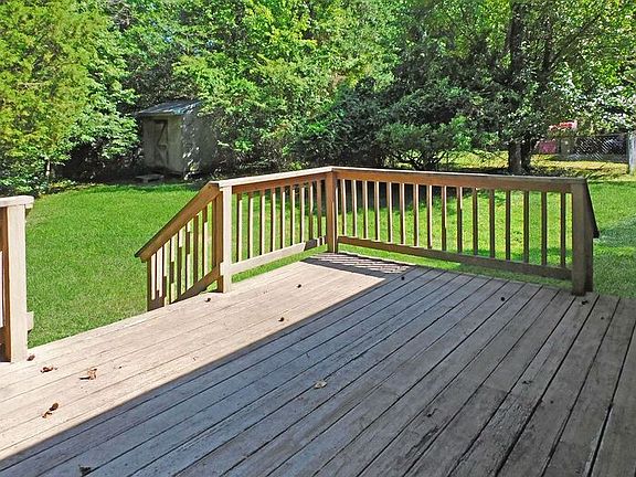 5th image of 21550 Morris Dr