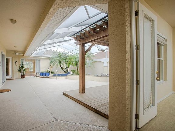 5th image of 12325 Woodlands Cir