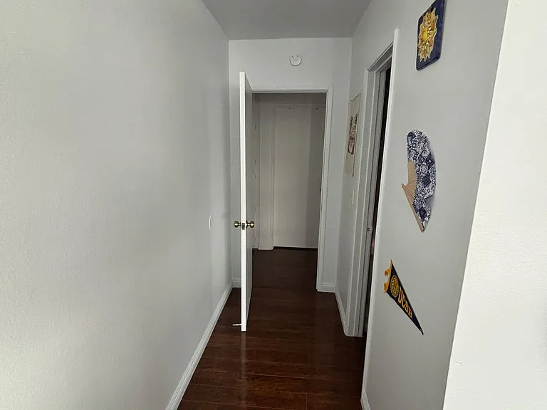 2142 Grand Ave #H — Photo 1