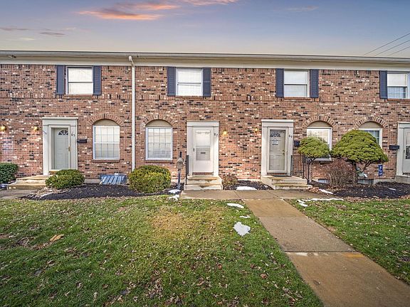 3rd image of 87 Tarryton Ct W #18-D