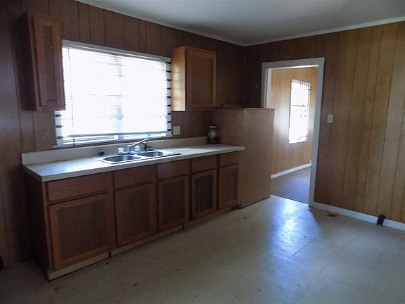 3rd image of 505 N Church St