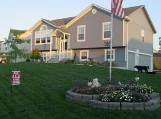 1313 Aspen Dr, Greenwood, MO 64034