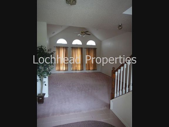 5th image of 1210 Rivercrest Dr