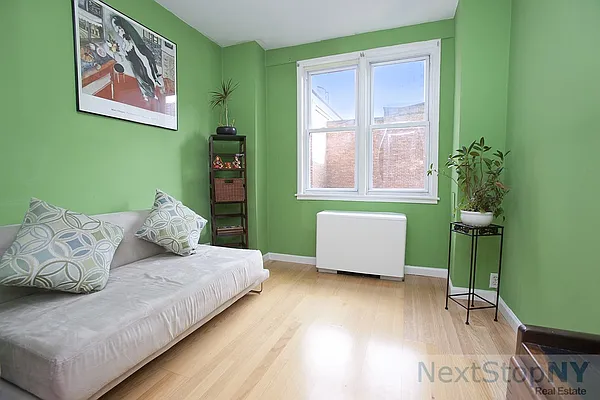 Sold by NextStopNY | media 3