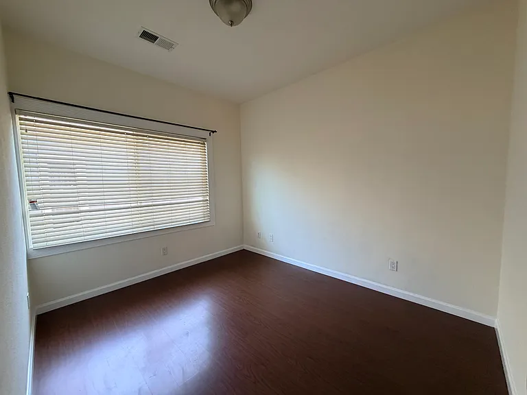 3814 E 12th St #3814 — Photo 9