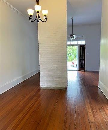 4th image of 1212 General Pershing St