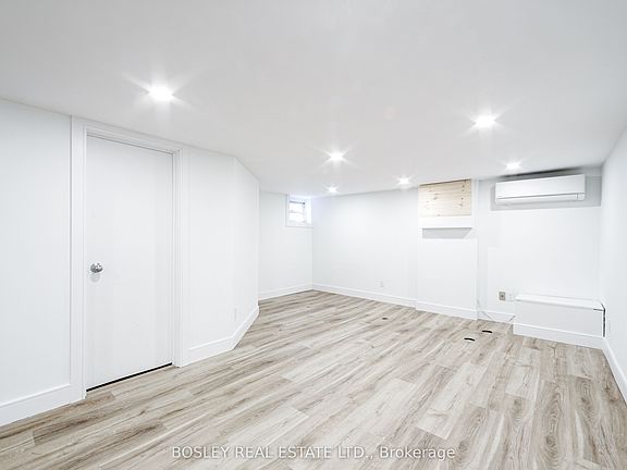 4th image of 13 Ravina Cres