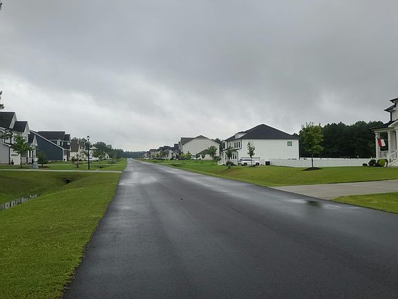 5th image of 270 Scotland Dr