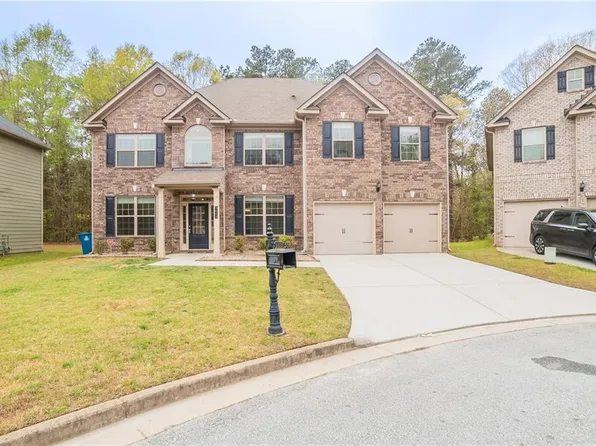 3443 Woodshade Dr, Loganville, GA 30052