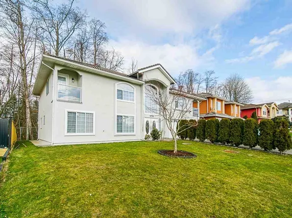 13755 93a Ave, Surrey, BC V3V 8A9