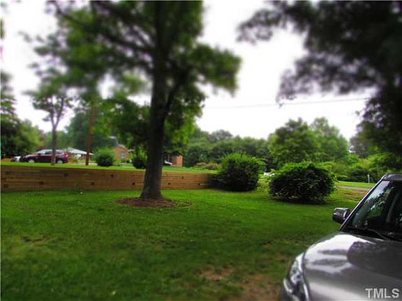 2nd image of 2105 Eastwood Dr