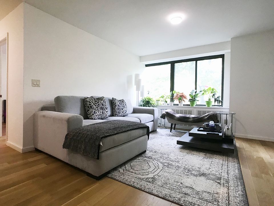1st image of 372 Central Park W APT 3Y