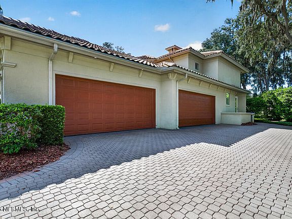 5th image of 24645 HARBOUR VIEW Drive