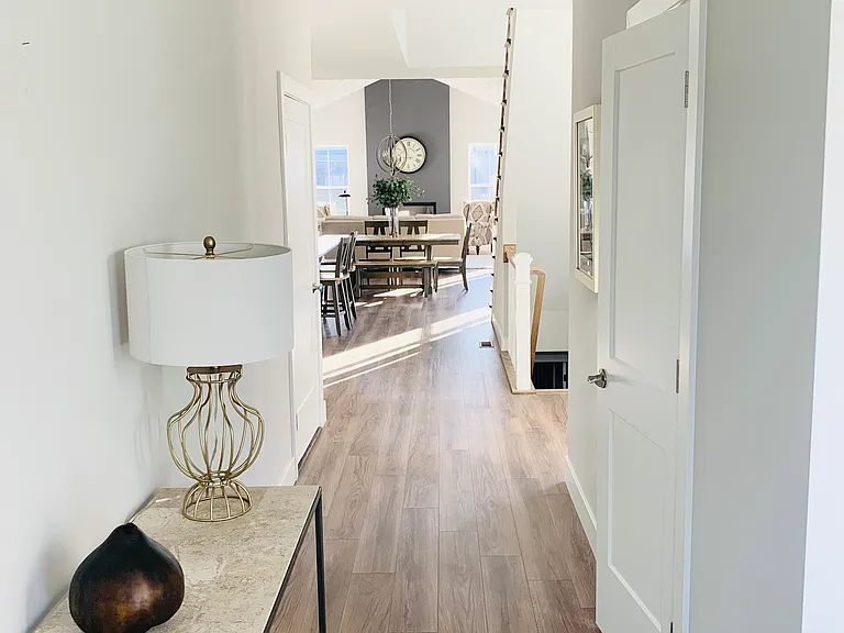 106 Edge Towne Ln — Photo 2