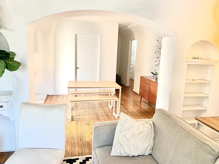 135 N Gale Dr #2 — Photo 5