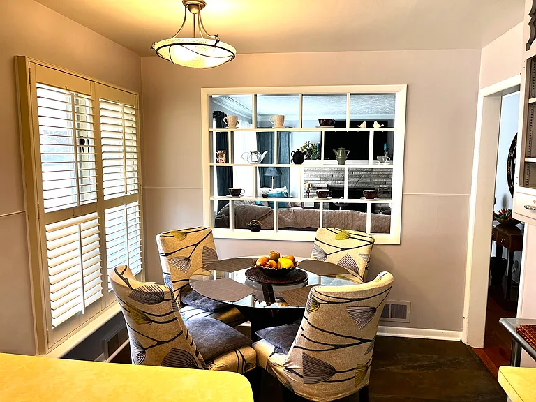 1321 E Lasalle Ave — Photo 13