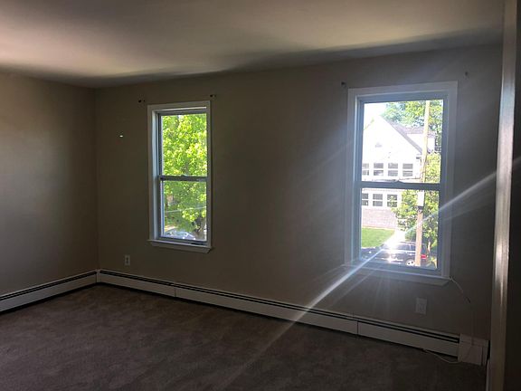 4th image of 371 Bement Ave