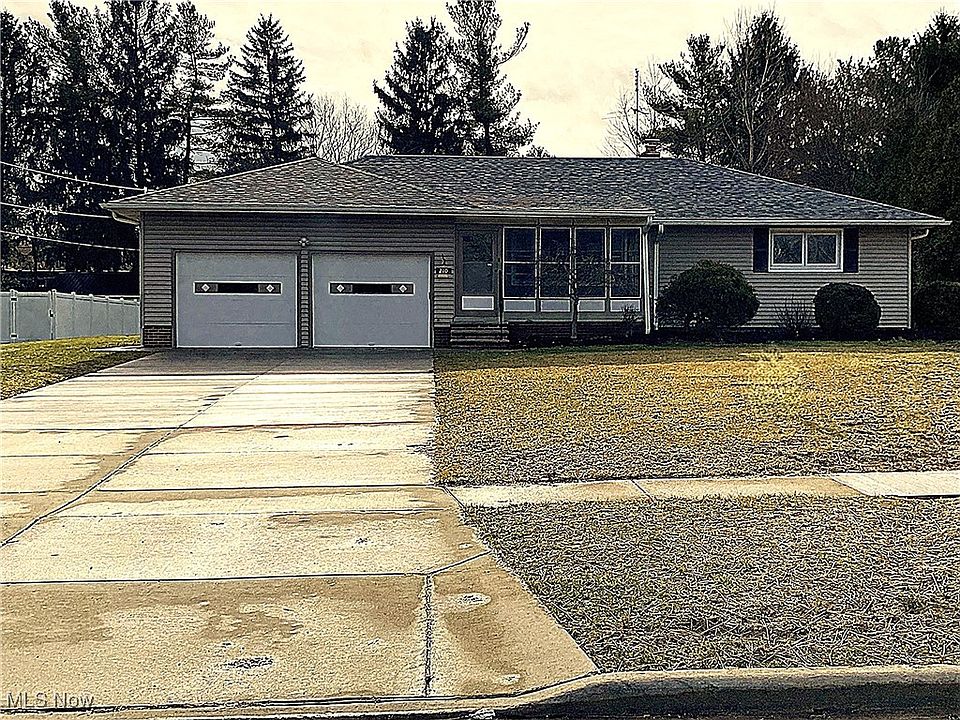 1st image of 210 Highland Dr