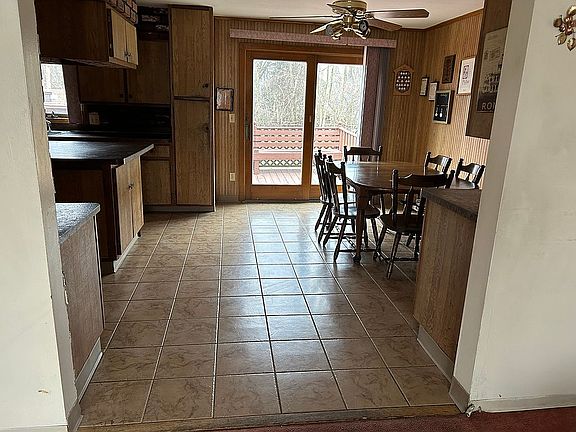 4th image of 51 Pellman Pl