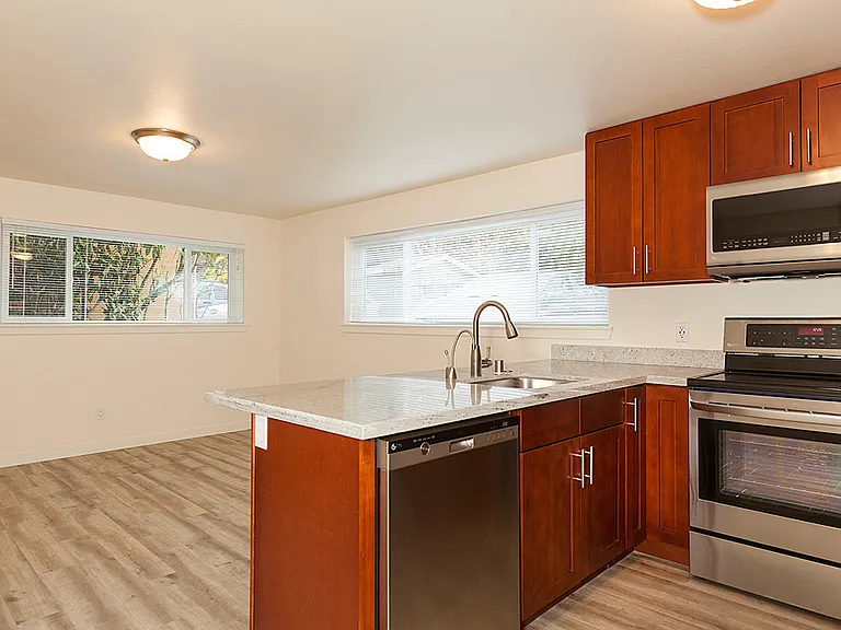 24th Ave NW - Located in Vibrant Ballard — Photo 13