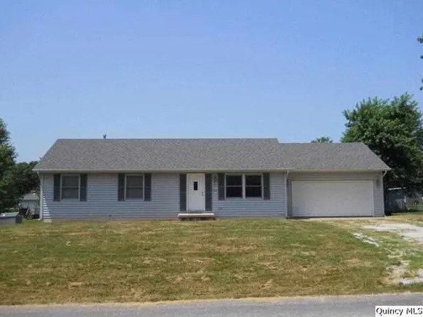 308 Sumac St, Payson, IL 62360