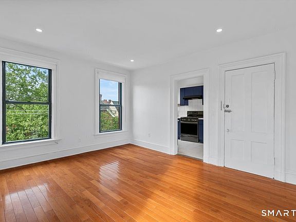 4th image of 48 Trumbull St APT 3