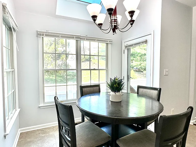 Breakfast with Skylight