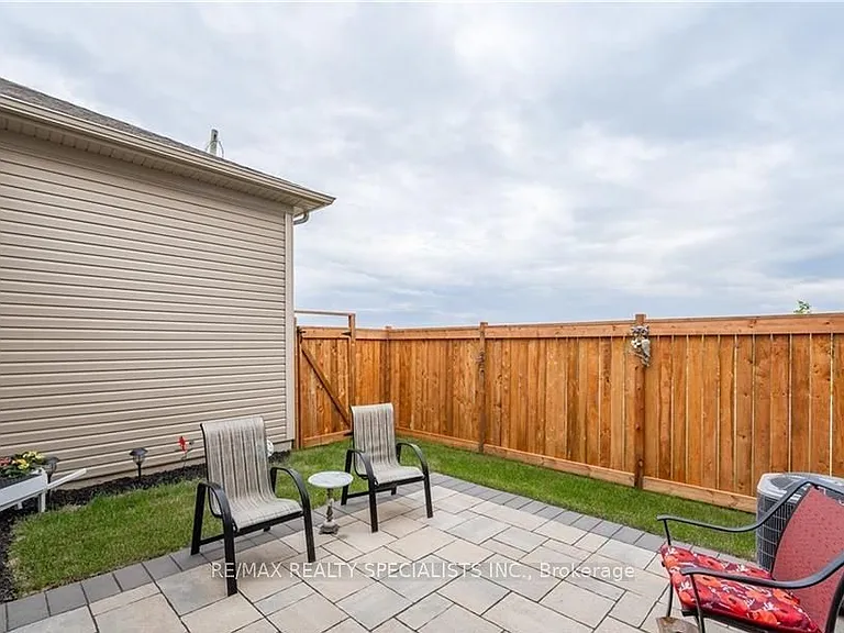 230 Farley Rd #4 — Photo 7