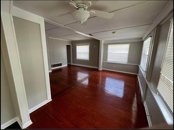 4th image of 4411 1st Ave N APT B