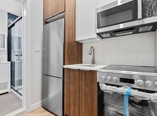 568 9th Ave #4A, New York, NY 10036