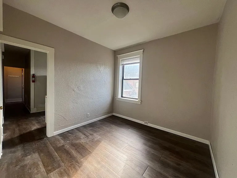 300 Belgrade Ave #401 — Photo 16