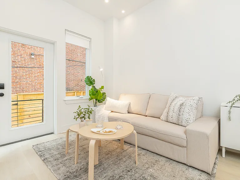 4037 Powelton Ave #201 — Photo 8