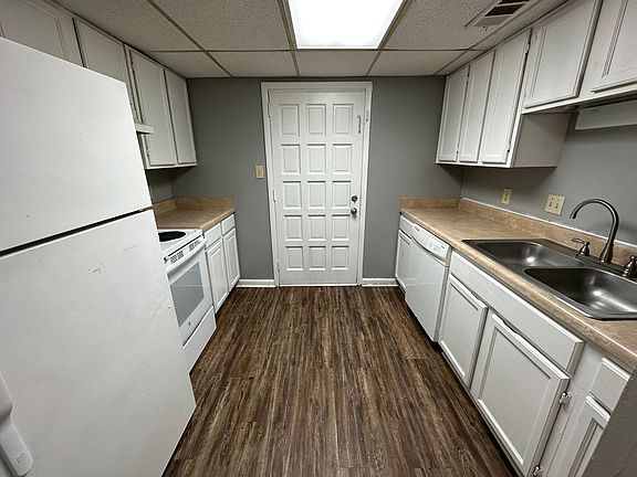 4th image of 1235 Buckingham Dr APT 2