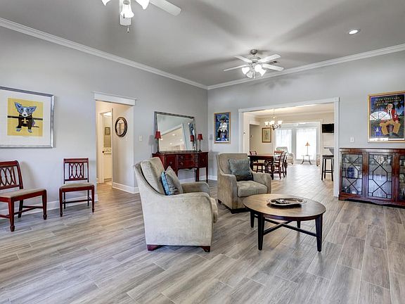 5th image of 807 Beaujolais Pkwy