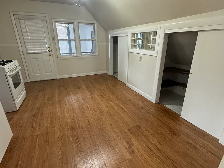 238 Conant St #3 — Photo 16