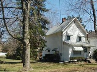 119 Oak St, Leetonia, OH 44431