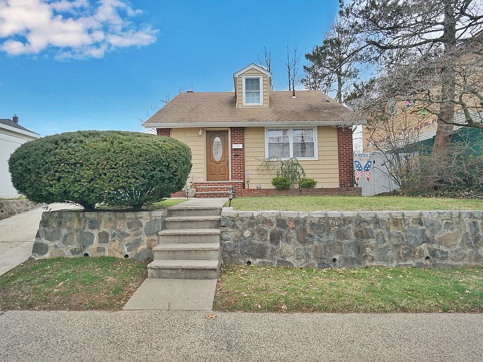 1st image of 97 Justin Ave