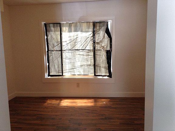 5th image of 218 May Ave